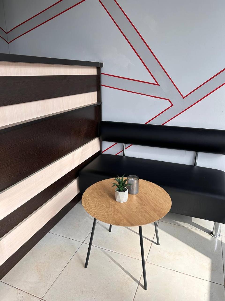 Амстердам Hotel Khmelʼnytsʼkyy Kültér fotó